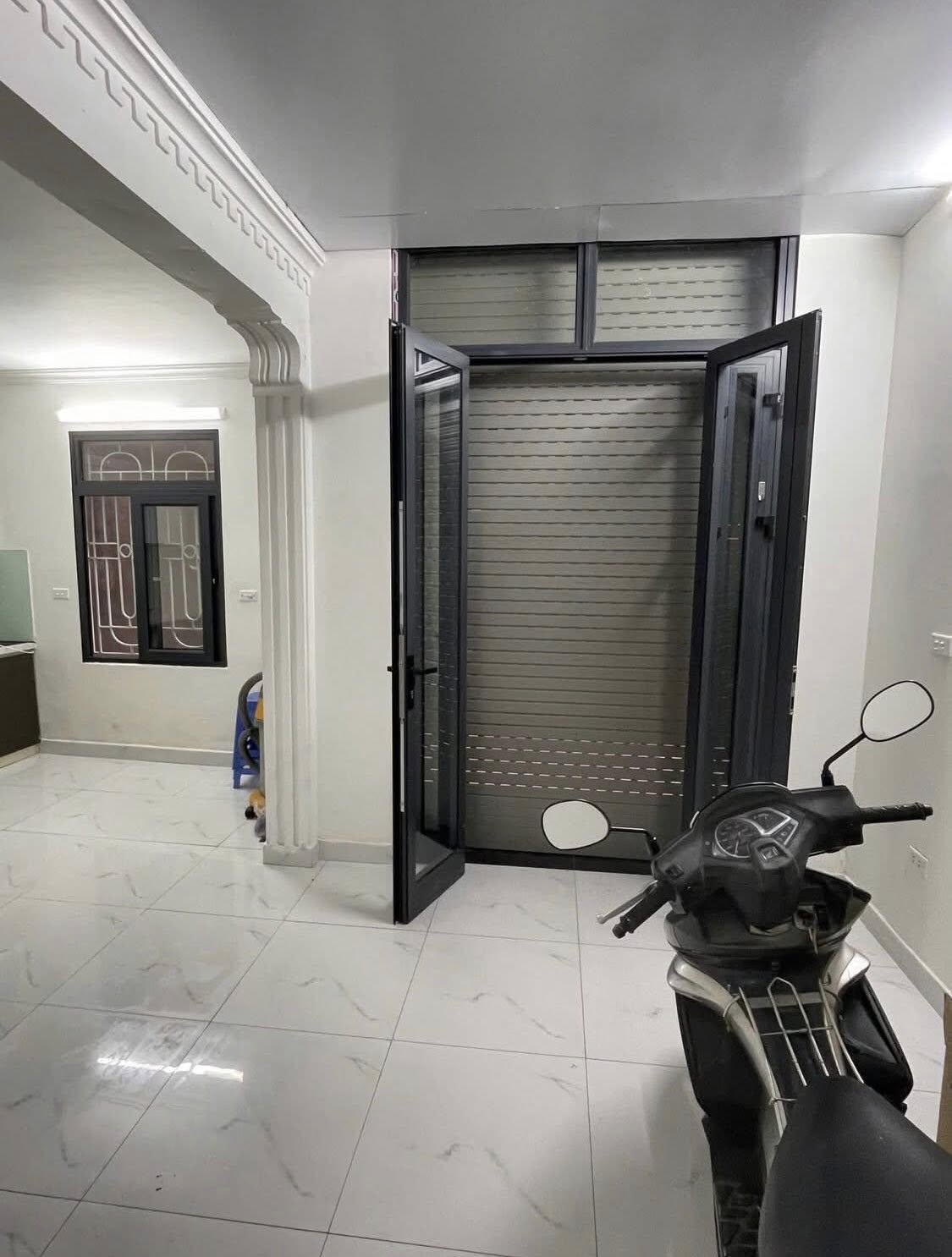 Cho thuê nhà ngõ Minh Khai, 5 tầng, 37m2, 4 ngủ, 3 vệ sinh, 12 Triệu - Ảnh 3